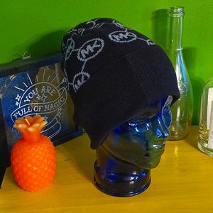 Michael kors black and grey women's beanie 🌸